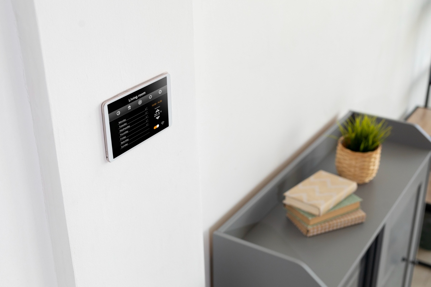 4 Cool Things You Can Do with Your Actron Que Controller